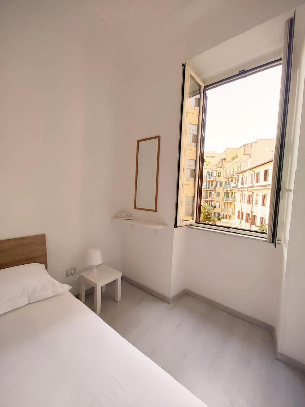 Vivirome - 2 Bedrooms Apartment - San Giovanni Екстериор снимка