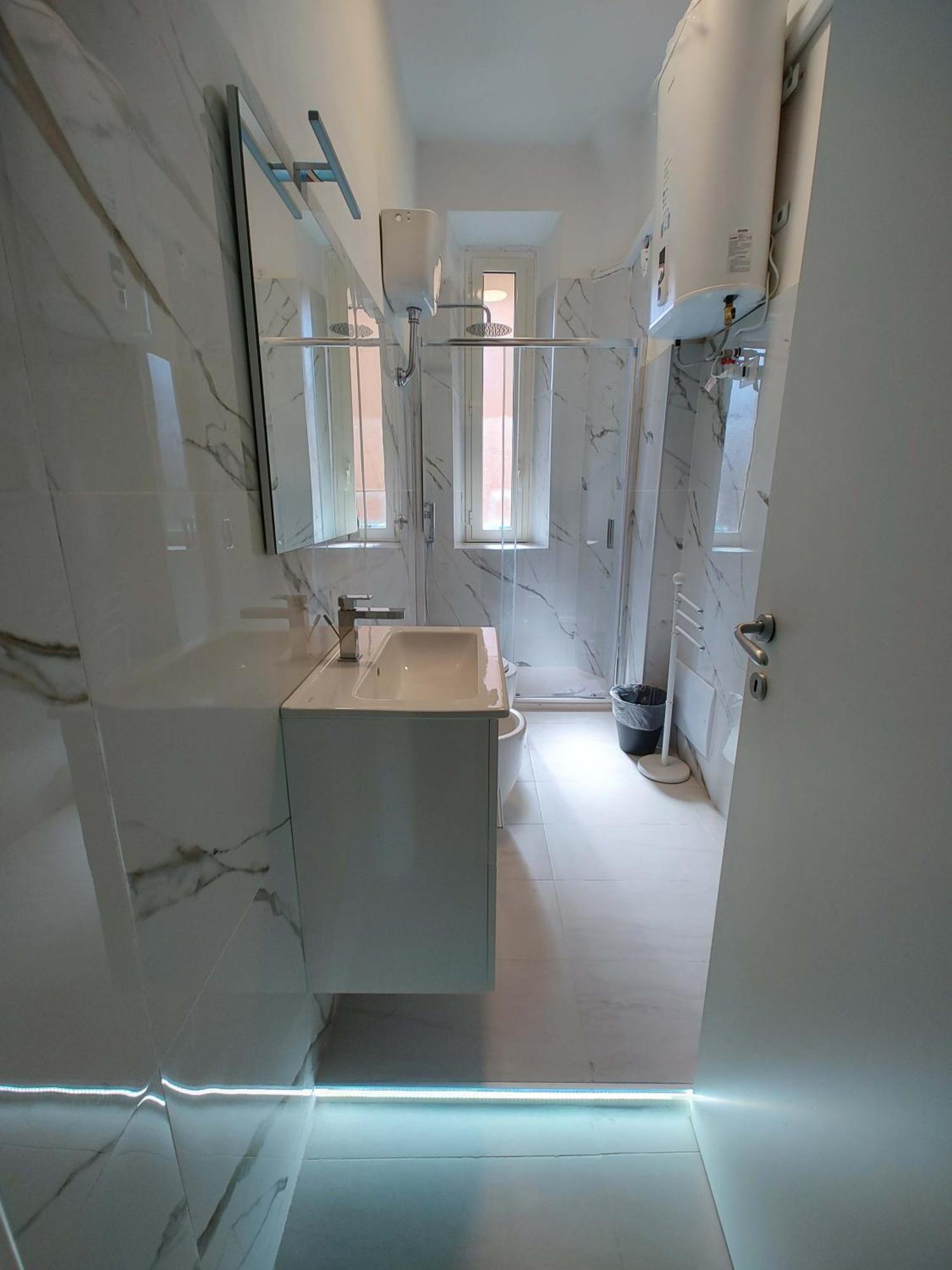 Vivirome - 2 Bedrooms Apartment - San Giovanni Екстериор снимка
