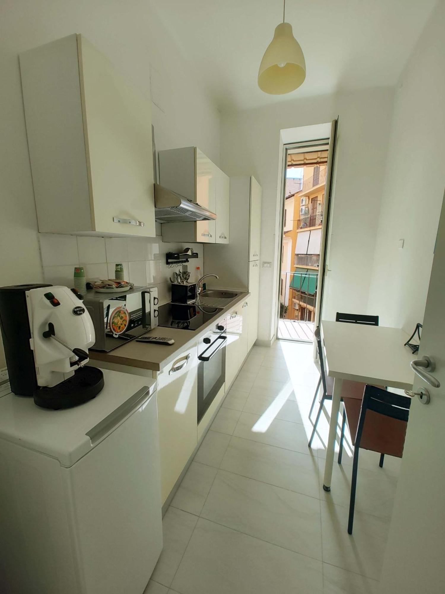 Vivirome - 2 Bedrooms Apartment - San Giovanni Екстериор снимка